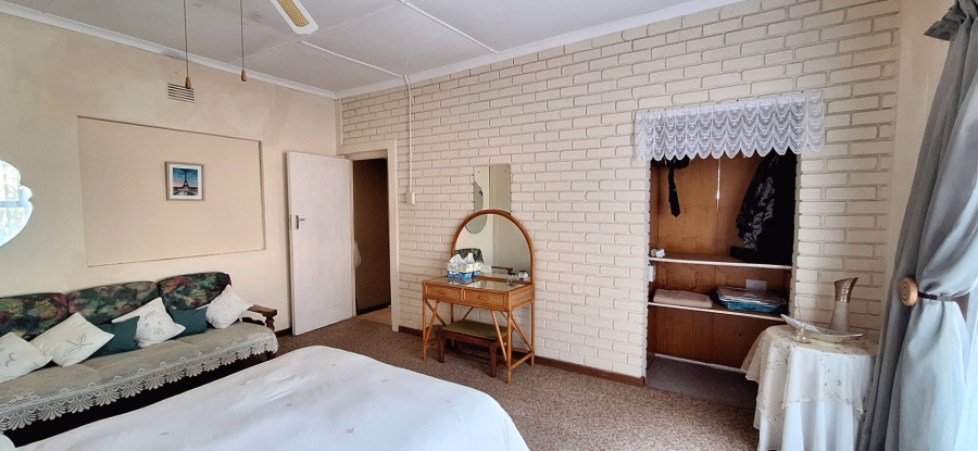 4 Bedroom Property for Sale in Albertinia Western Cape